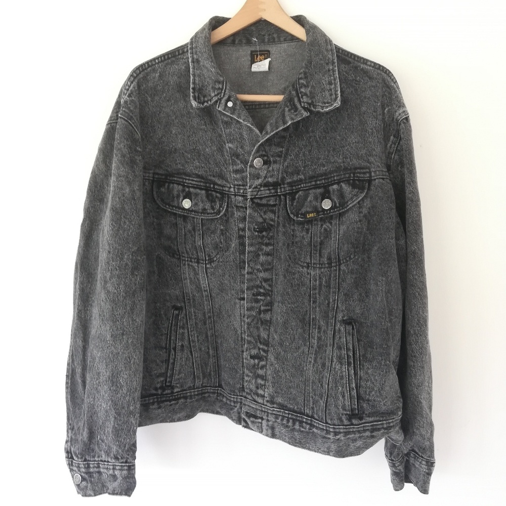 Acid wash Lee denim jacket!